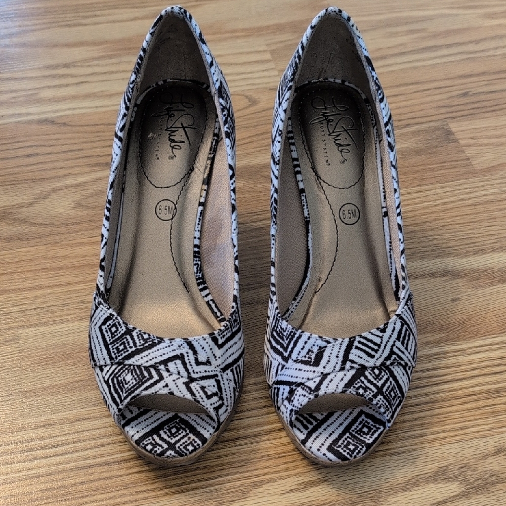 Life Stride Radius Black and White Peep-Toe Platform Shoe